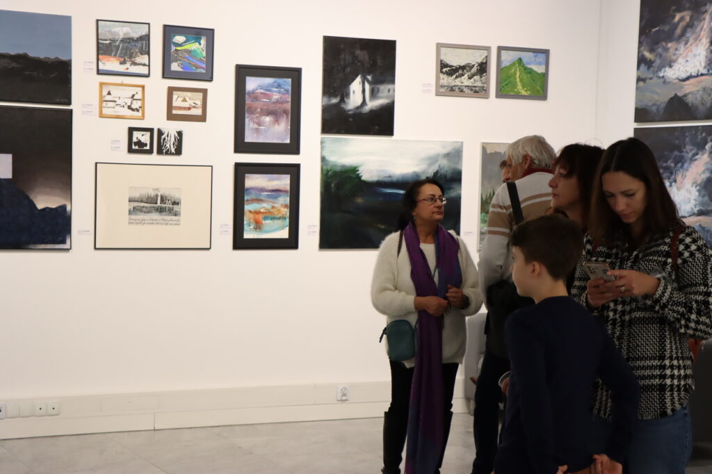 przestrzeń wystawy 4. Ogólnopolskiego Konkursu Malarskiego „Moje Zakopane”, fot. Zakopiańskie Centrum Kultury